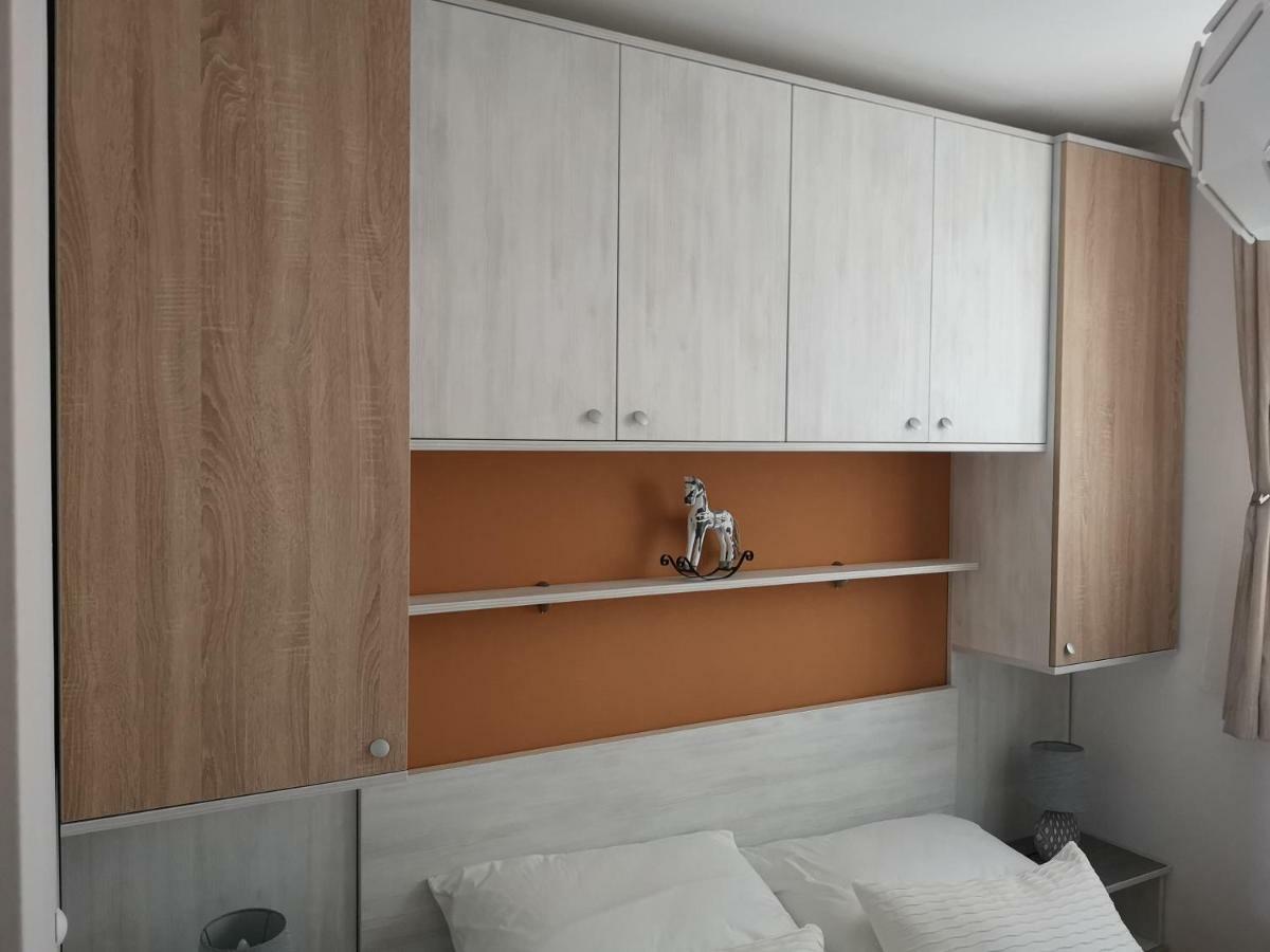 Natalija Apartment Rogoznica  Exterior foto